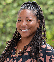Lauren Greenage, Administrative Manager and Client Advocate at Clearview Treatment Programs, supporting operations and client care in behavioral health.